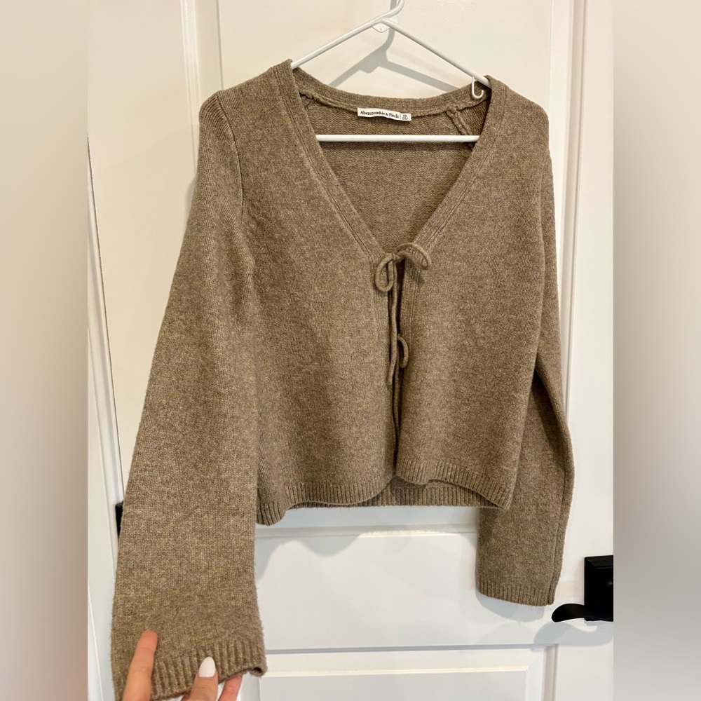 🎀Abercrombie Tie Front Cardigan🎀 - Picture 3 of 7